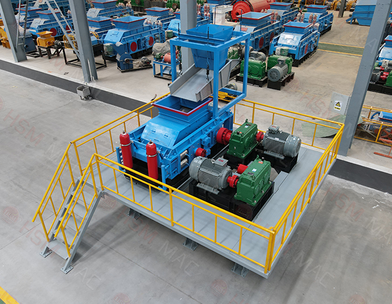 全自動(dòng)液壓對(duì)輥制砂機(jī) 全自動(dòng)液壓對(duì)輥制砂機(jī),液壓對(duì)輥制砂機(jī)廠家,對(duì)輥制砂機(jī)價(jià)格,全自動(dòng)液壓對(duì)輥破碎機(jī)型號(hào)